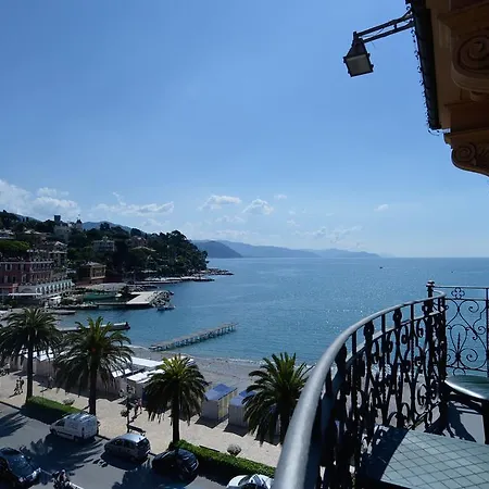 Lido Palace